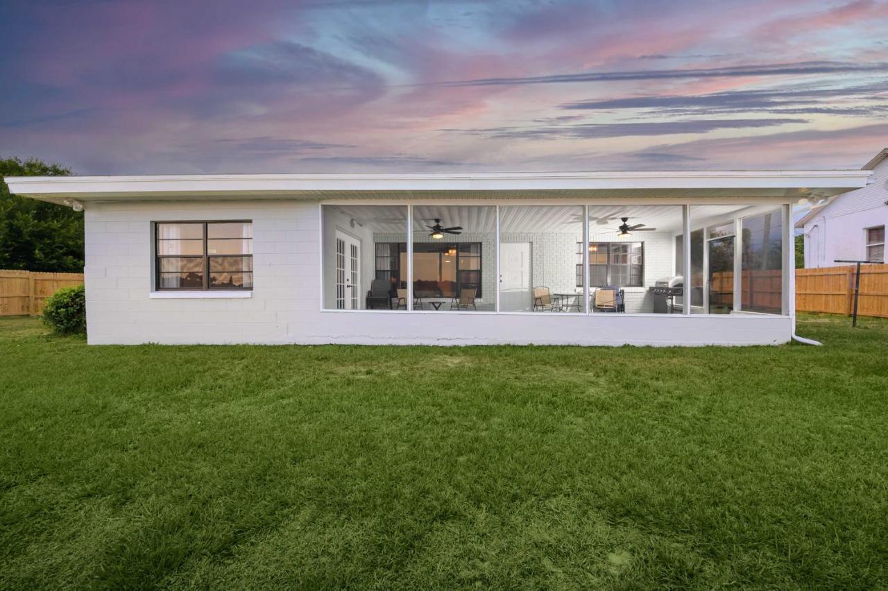 Lakefront Home With Screened Porch And Grill Уинтер-Хейвен Экстерьер фото